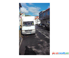 Mercedes SPRINTER 412 D CON CAJA