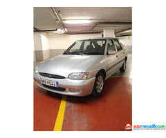 Ford Escort 2000