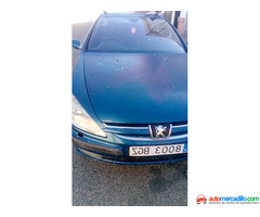 Peugeot 607 2002