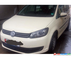 Volkswagen Touran 1.6 Tdi AutomÁ 1.6 Tdi 2011