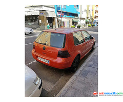 Volkswagen Golf 2000