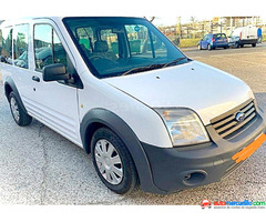 Ford Vendo O Cambio Tourneo Nect Mixto 2011