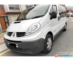 Renault Doble Puerta Corredera 9 Plaza 2011