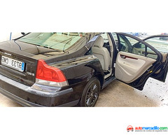 Volvo S60. 2.4 D. Momentum 2.4 2003