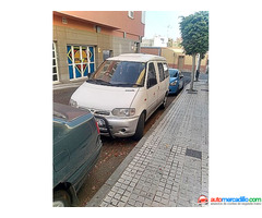 Nissan Vanette Cargo 2002