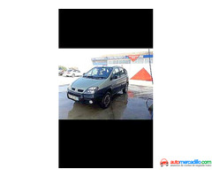 Renault EscÉni 2003