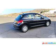 Peugeot 207 2010