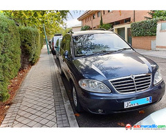 Ssangyong Rodius 2011