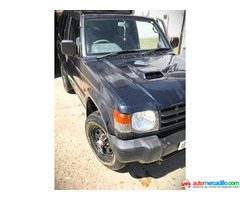Mitsubishi Montero 2004