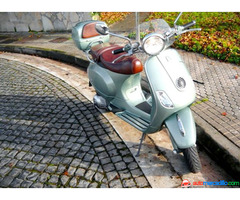 Vespa Lxv 125 I. E. 2010
