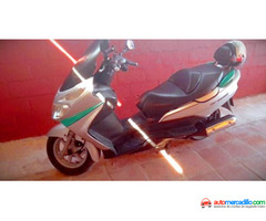 Suzuki Burgman 2006