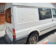 Ford Transit   2005