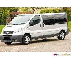 Opel 9 PLAZAS 2011