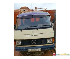 Mercedes MB 100 1986