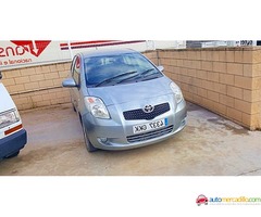 Toyota YARIS 2010